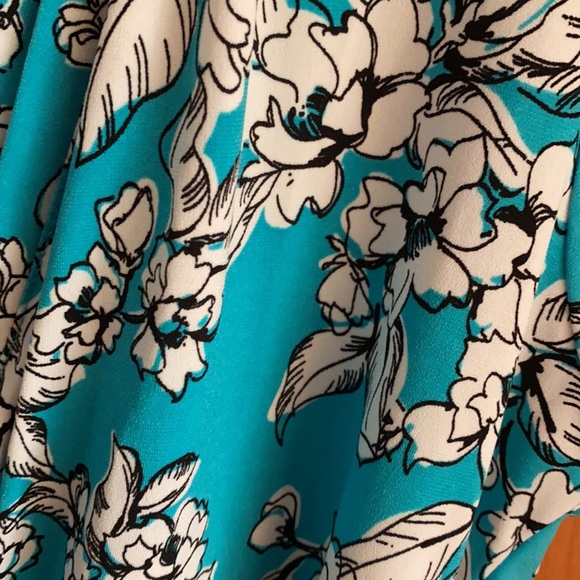 Liz Claiborne Dress - Picture 2 of 5